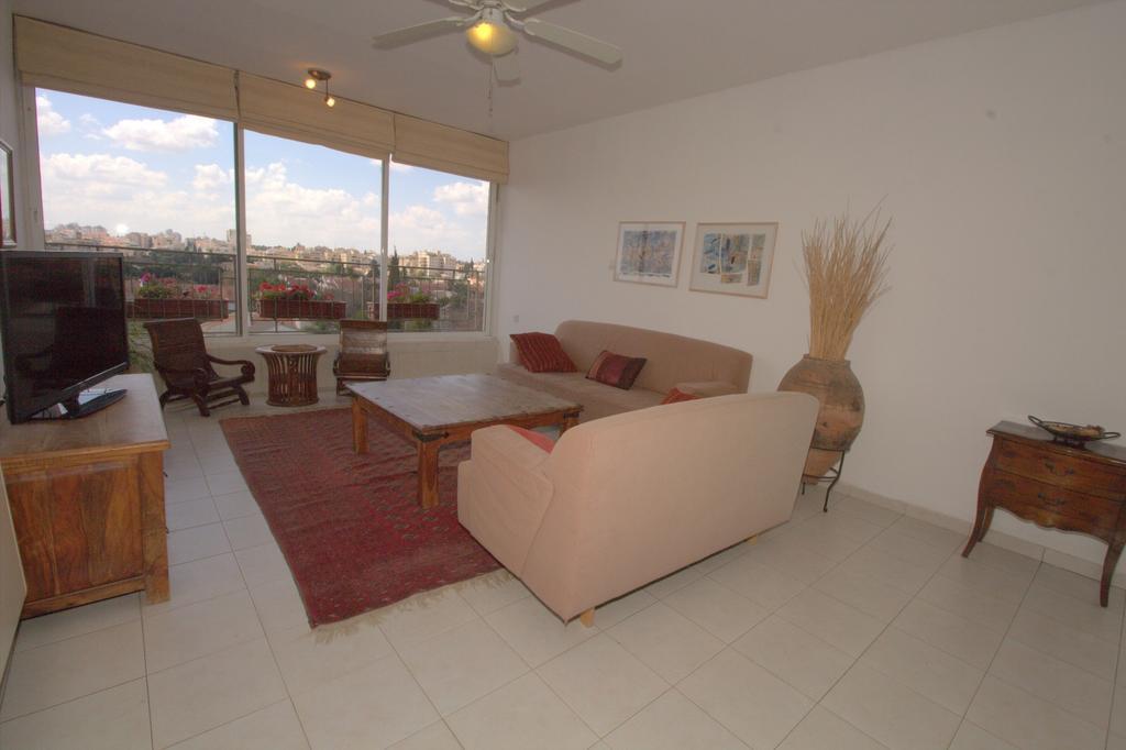 Kfar Saba View Apartment Phòng bức ảnh