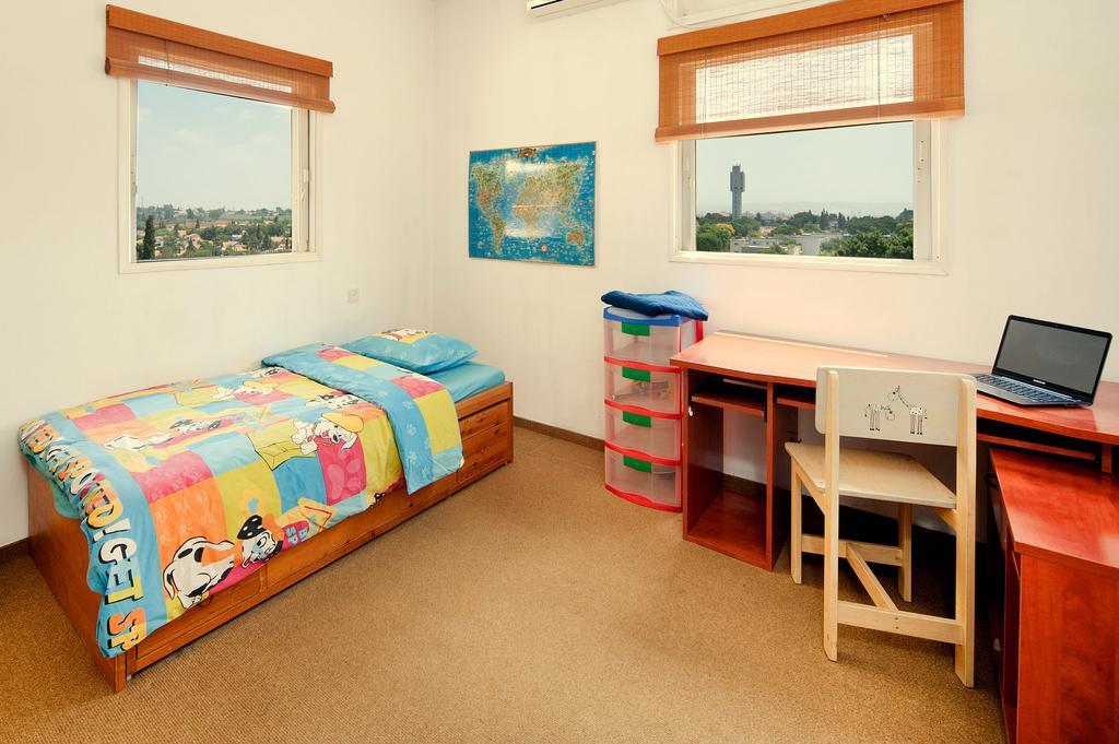 Kfar Saba View Apartment Phòng bức ảnh
