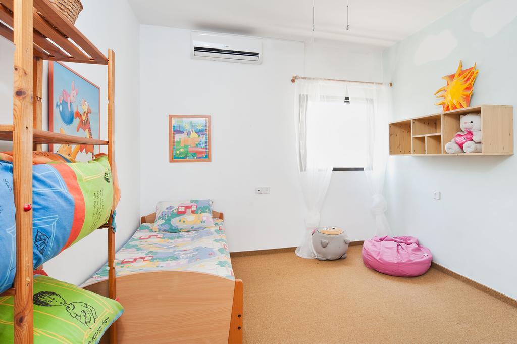 Kfar Saba View Apartment Phòng bức ảnh